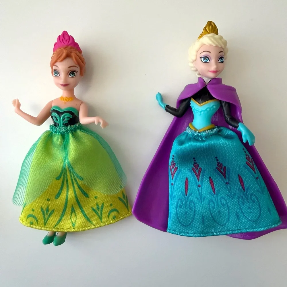 DISNEY Princess Frozen Anna, Elsa, Jasmine Pocahontas, Mini Doll Figure Lot